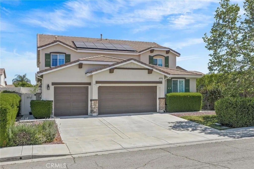Photo of 23129 Rustic Oak Dr, Wildomar, CA 92595 (MLS # SW26061422)
