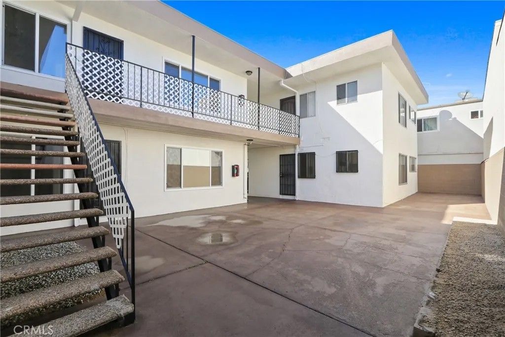 Photo of 10730 Burin Avenue, Inglewood, CA 90304 (MLS # WS26037291)