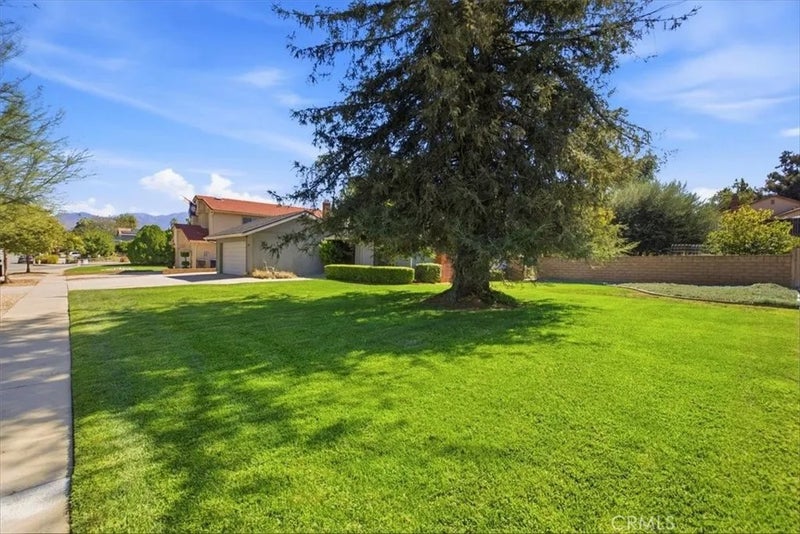 1418 Diamond Court