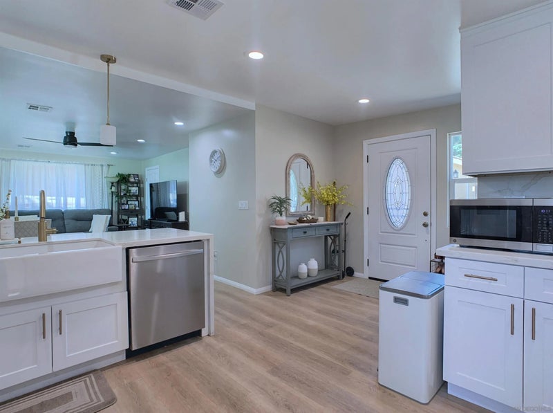 1815 LILAC LANE