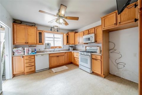 Tiny photo for 395 W 39th St, San Bernardino, CA 92405 (MLS # CV25239741)