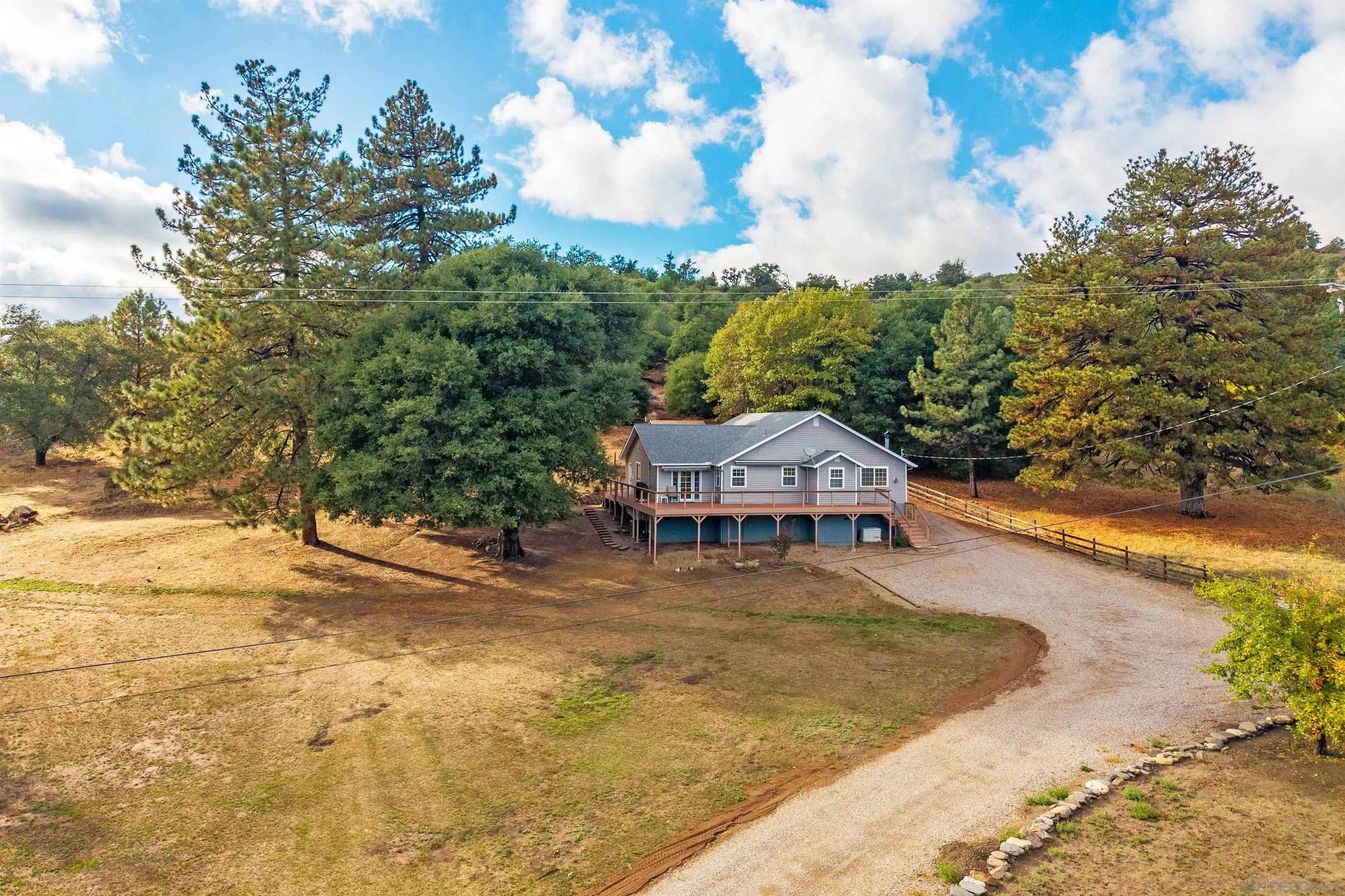 4074 La Tenaja Trail