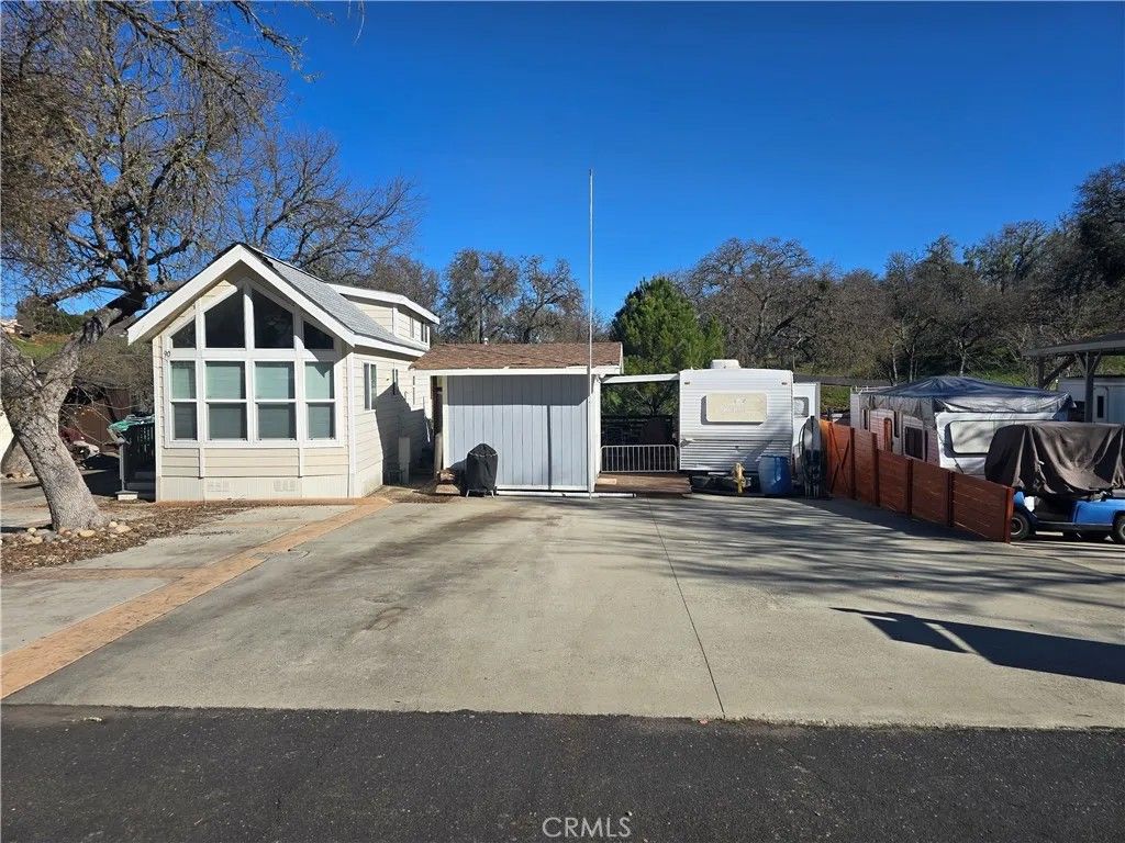 Photo of 2121 Yellow Gold Cir, Paso Robles, CA 93446 (MLS # NS26020510)