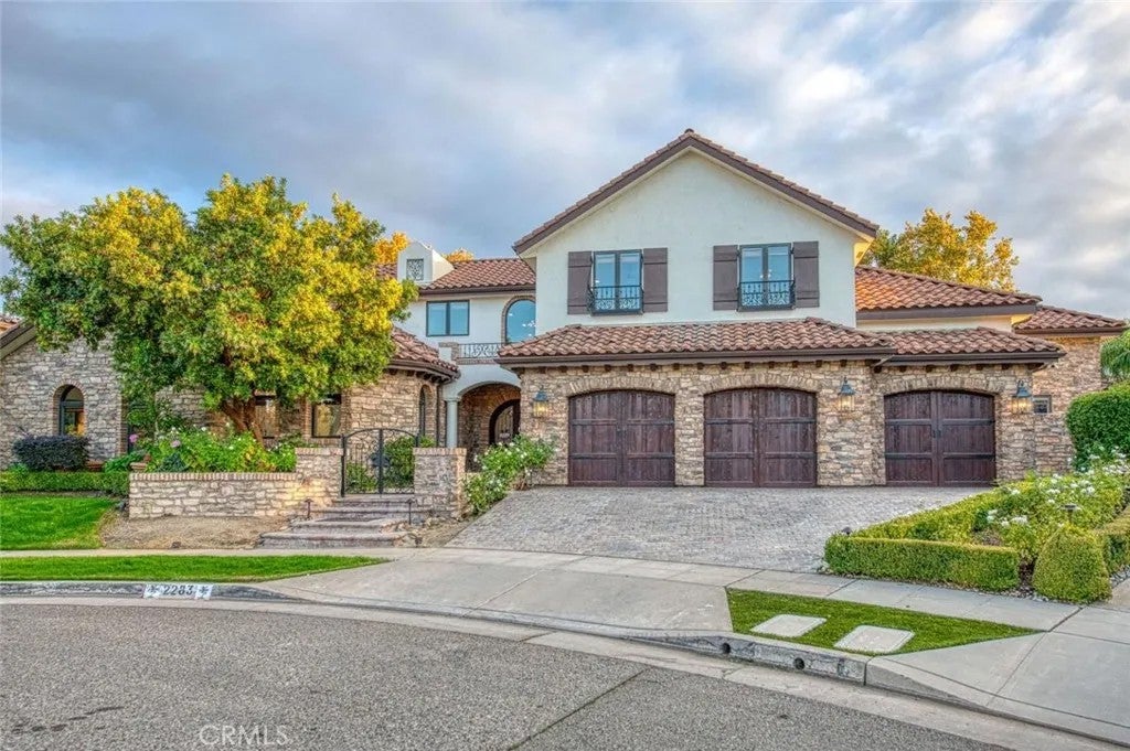 2283 E Sarazen