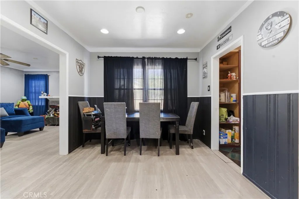 121 E 68th Way
