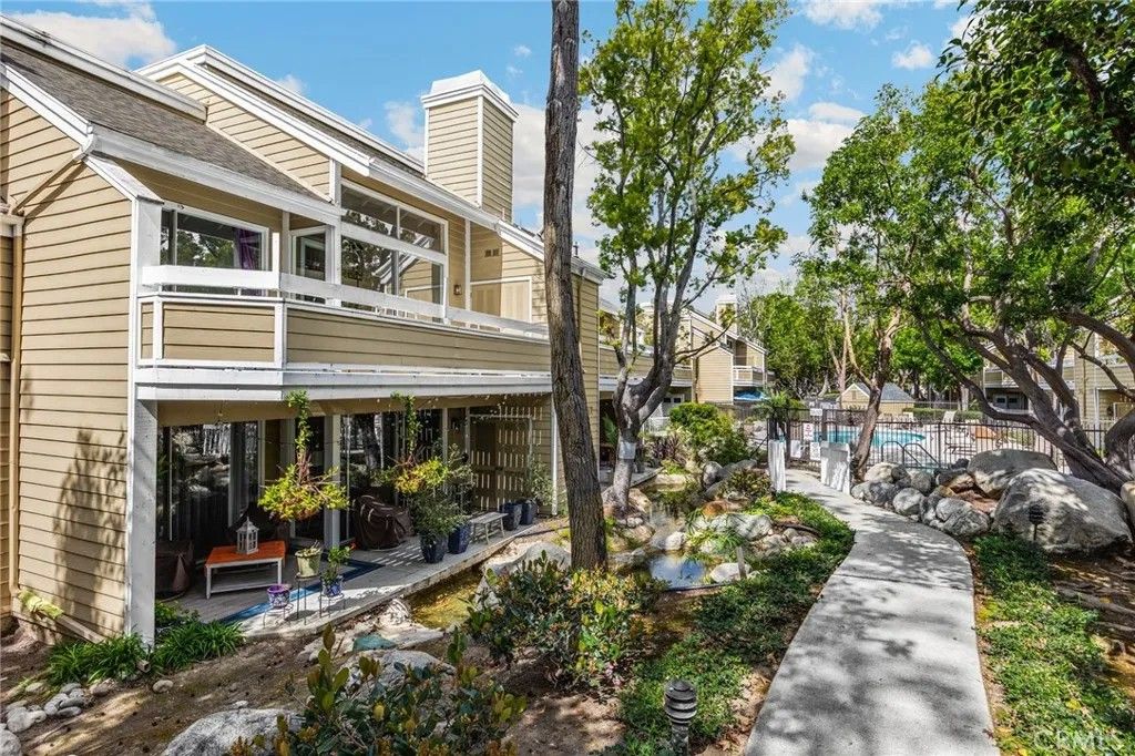 Photo of 3740 S Bear St #F, Santa Ana, CA 92704 (MLS # OC26089792)