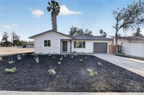 Tiny photo for 531 S Thompson Street, Hemet, CA 92543 (MLS # SW26132020)