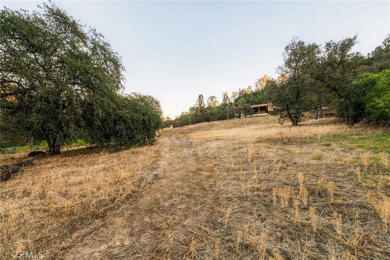 3568 Shallow Springs