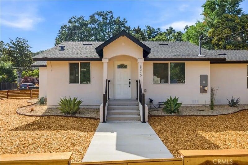 5345 Capistrano