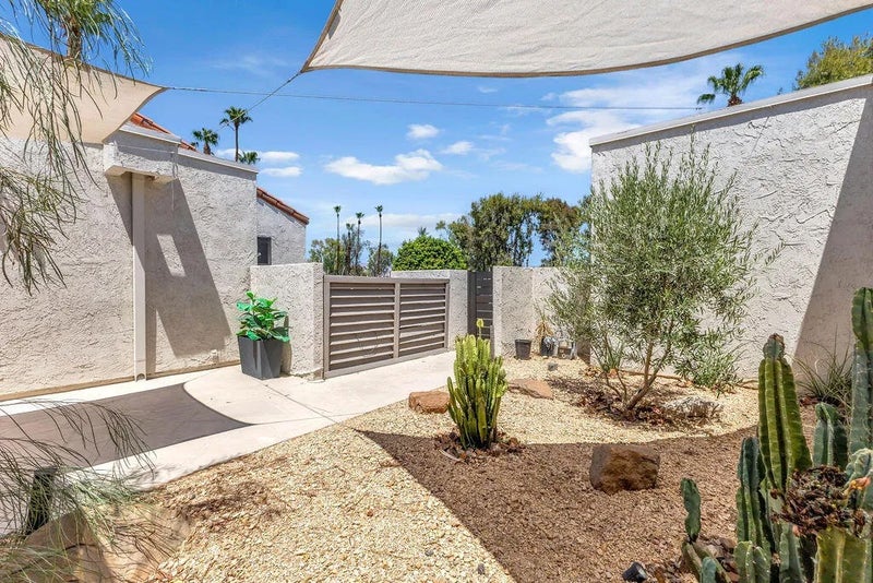 703 Inverness Drive