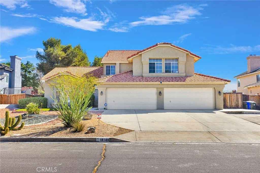 Photo of 19149 San Jacinto Way, Apple Valley, CA 92308 (MLS # HD26061472)