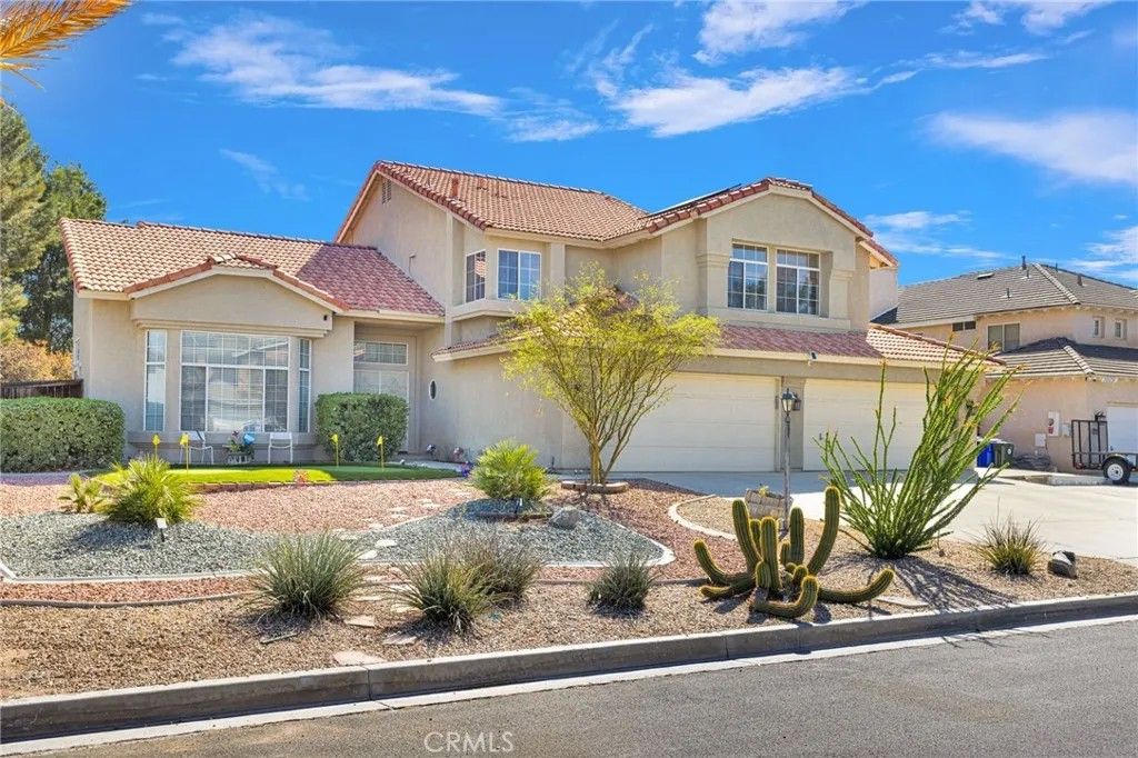 Photo of 19149 San Jacinto Way, Apple Valley, CA 92308 (MLS # HD26061472)