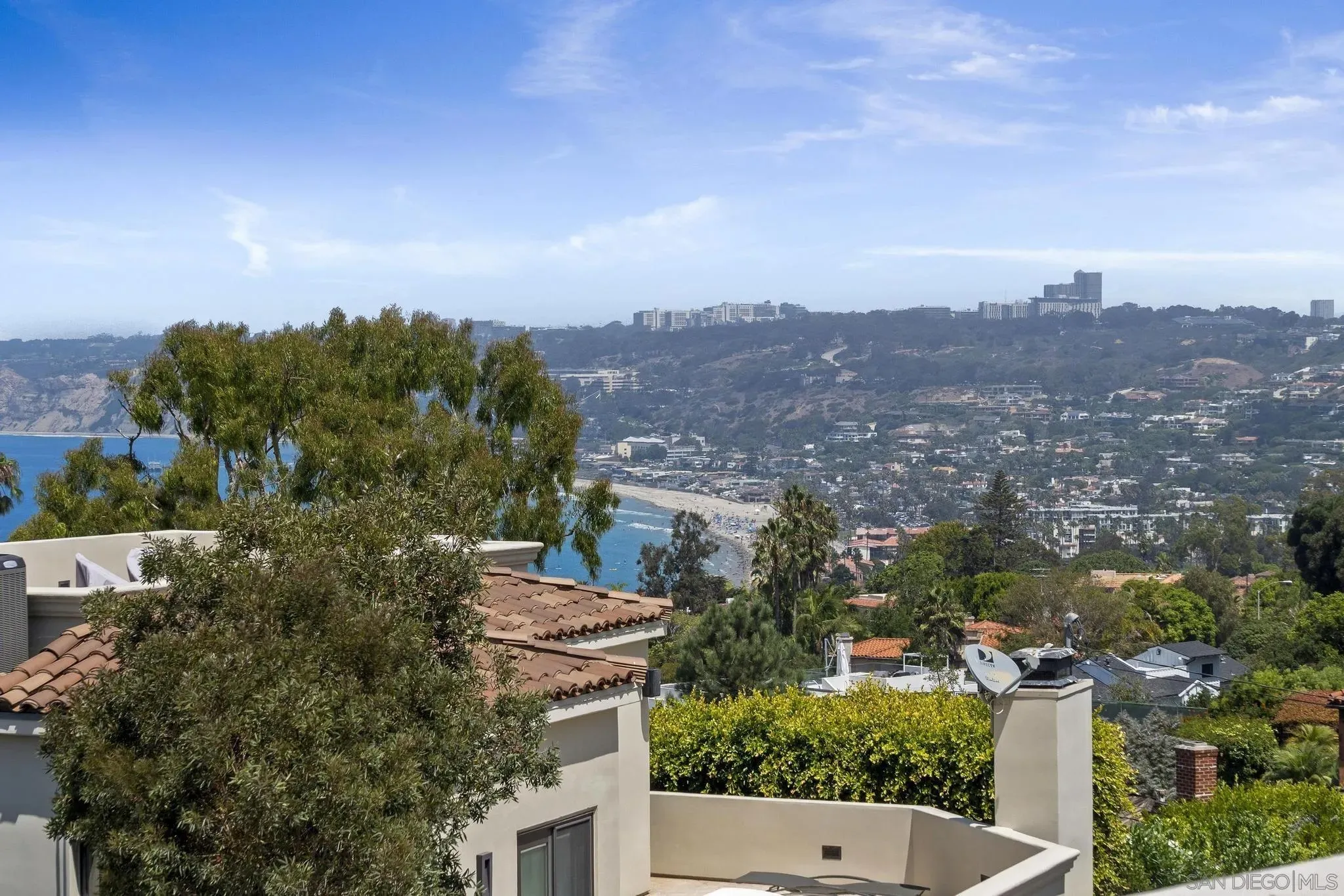 La Jolla, California 92037, United States, 4 Bedrooms Bedrooms, ,6 BathroomsBathrooms,Residential,Active,211759