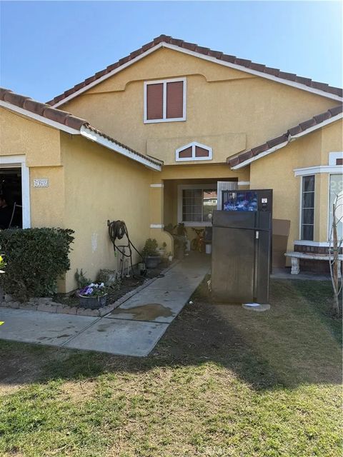 Photo of 15059 Valencia Avenue, Fontana, CA 92335 (MLS # CV26028553)