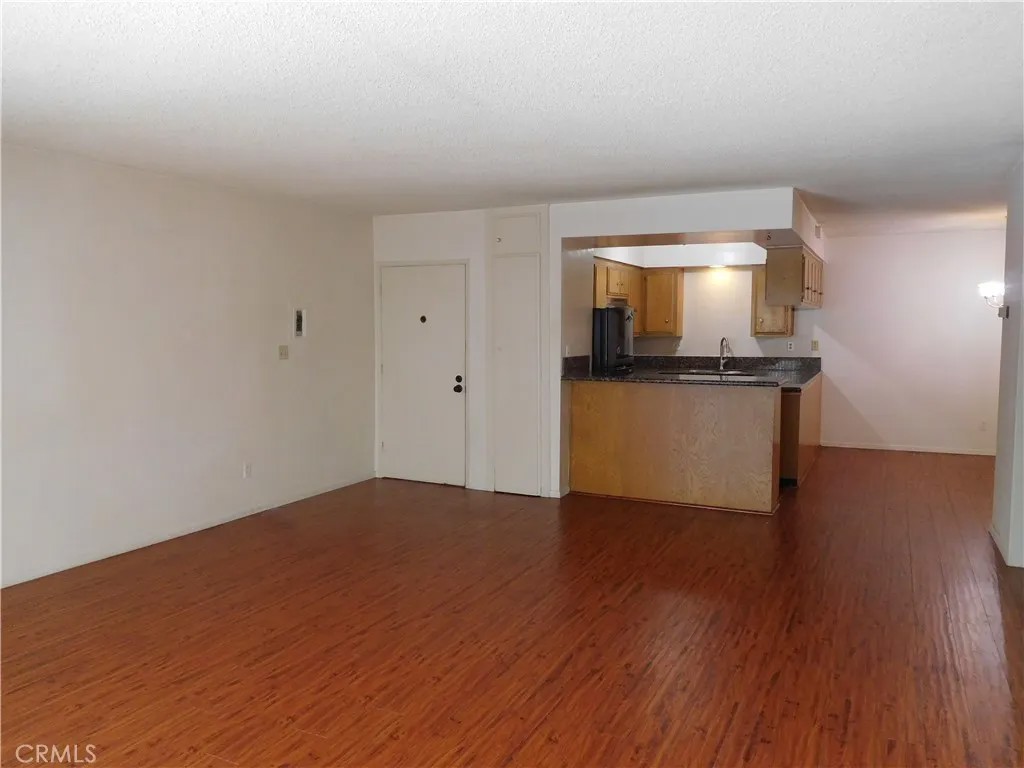 1015 N Michillinda 203