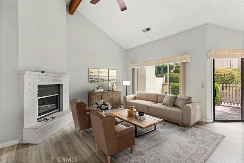 12141 S Stoneridge Circle