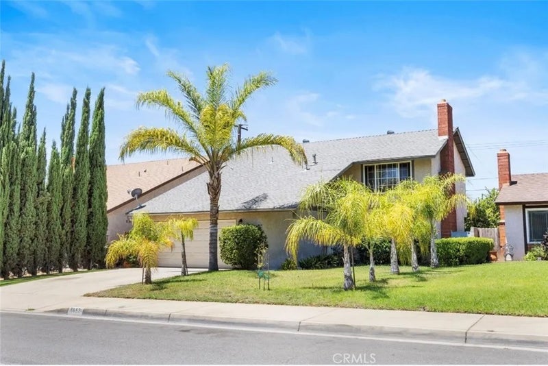 8652 Willow Drive