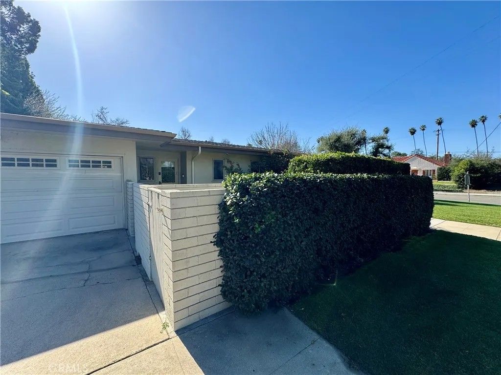 Photo of 1840 Alhambra Rd, San Marino, CA 91108 (MLS # WS26022392)