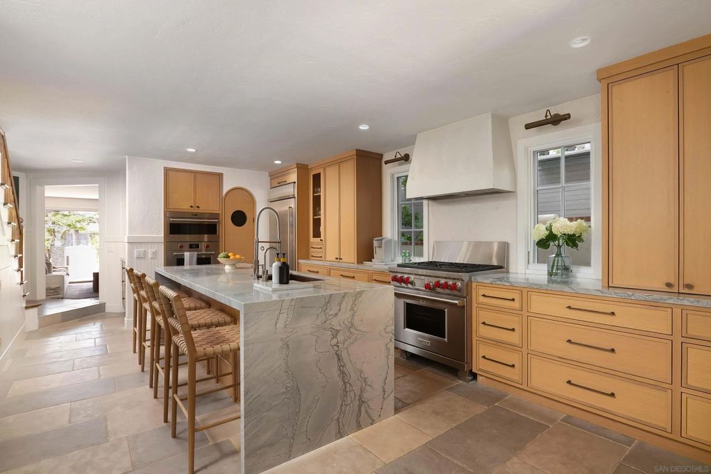 Photo of 335 Gravilla Street, La Jolla, CA 92037 (MLS # 250045561)