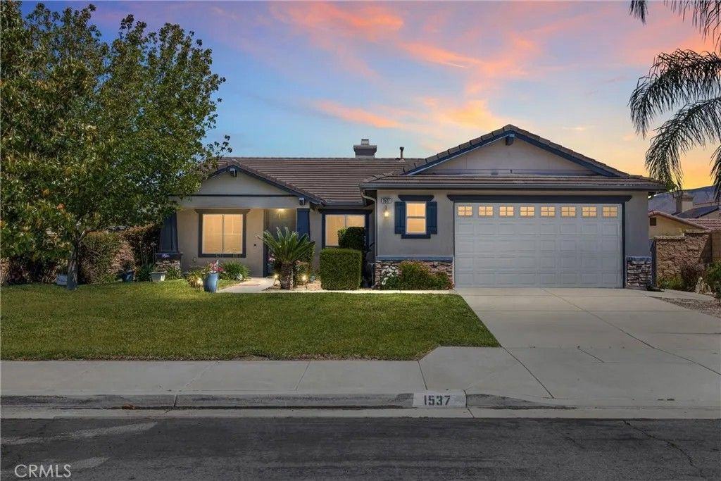 Photo of 1537 Park Meadows, San Jacinto, CA 92582 (MLS # IG26103245)
