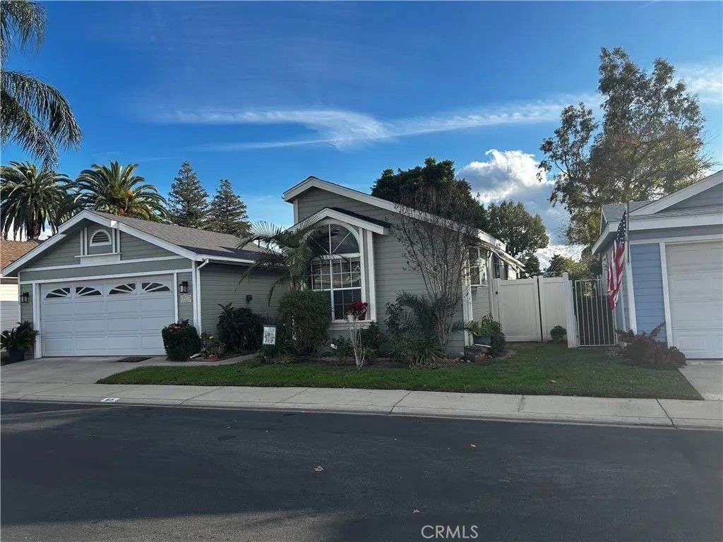 Photo of 140 W Pioneer Avenue #95, Redlands, CA 92374 (MLS # IG25275392)