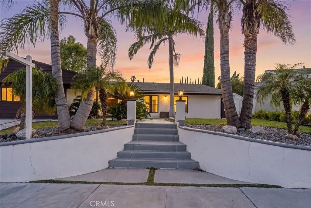 Photo of 12835 Titian Avenue, Granada Hills, CA 91344 (MLS # SR26082636)