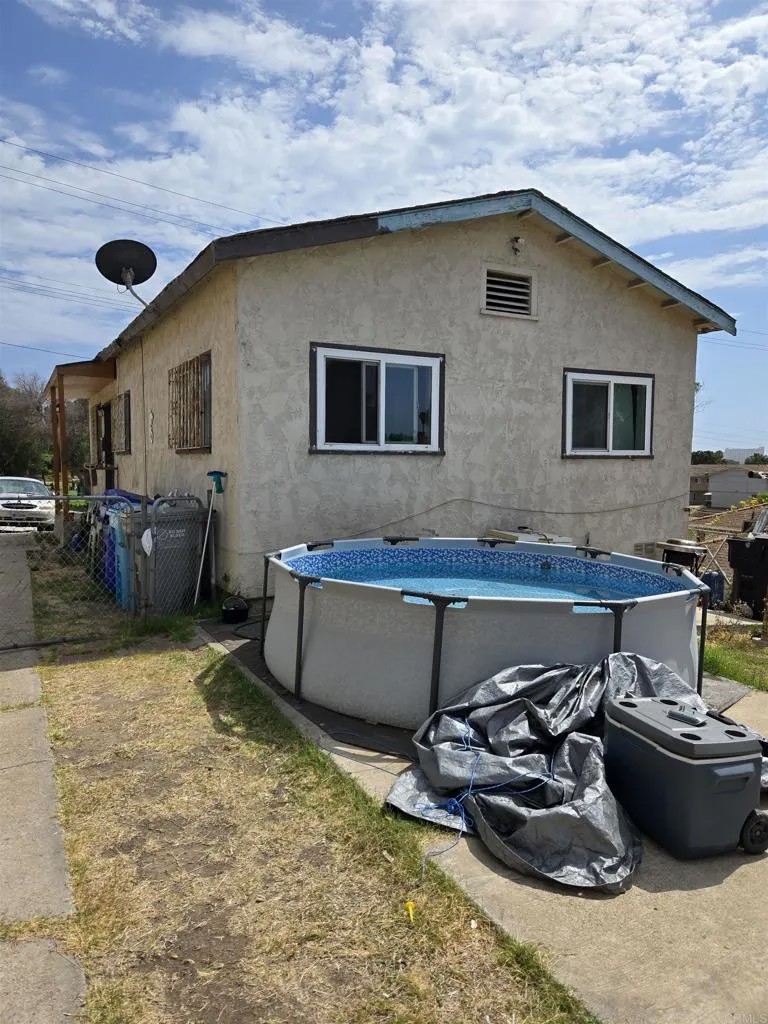 4166 Newton Avenue