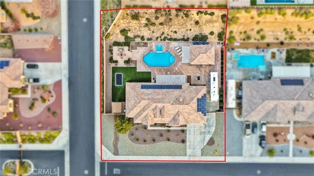 Photo of 12389 Winesap Rd, Apple Valley, CA 92308 (MLS # HD25278183)