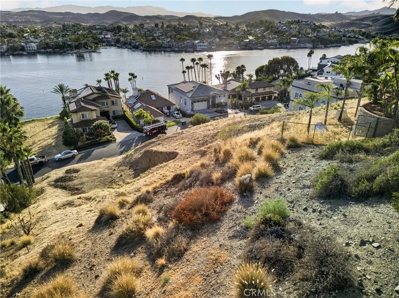 22343 San Joaquin
