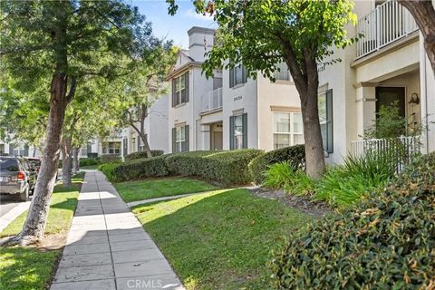 Tiny photo for 24120 Victoria Ln #47, Valencia, CA 91355 (MLS # SR25251236)