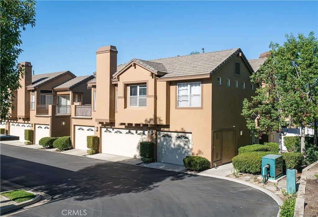 Photo of 1004 S Country Glen, Anaheim, CA 92808 (MLS # OC26012817)