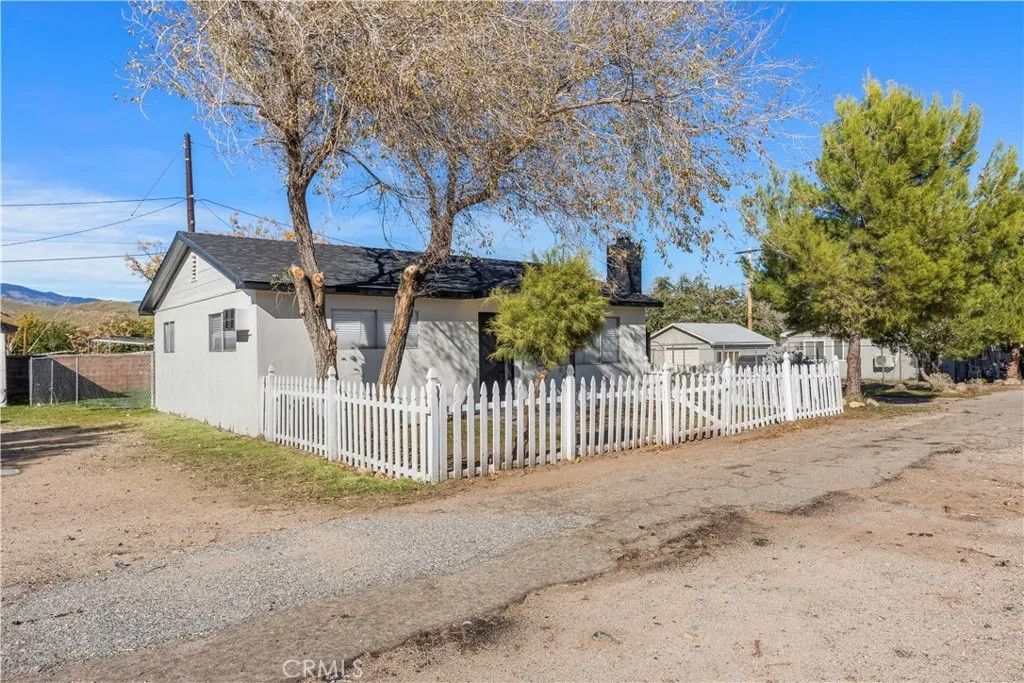 Photo of 12116 Highway 178, Mountain Mesa, CA 93240 (MLS # NS25271843)