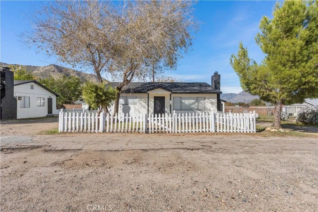 Photo of 12116 Highway 178, Mountain Mesa, CA 93240 (MLS # NS25271843)