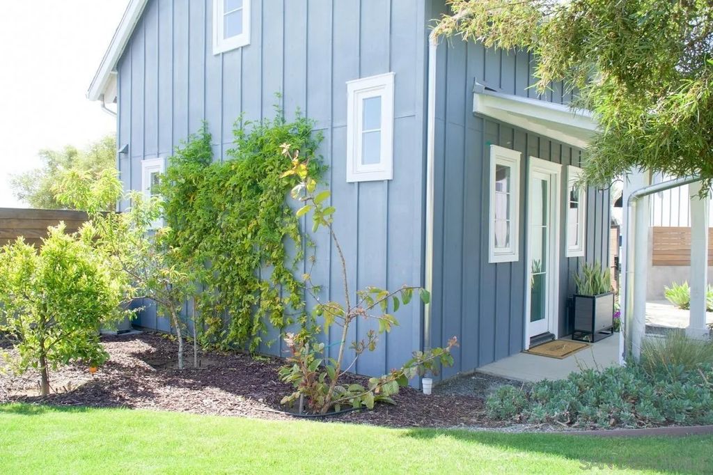 Photo of 1245 Canton Ct, Encinitas, CA 92024 (MLS # 250040191)