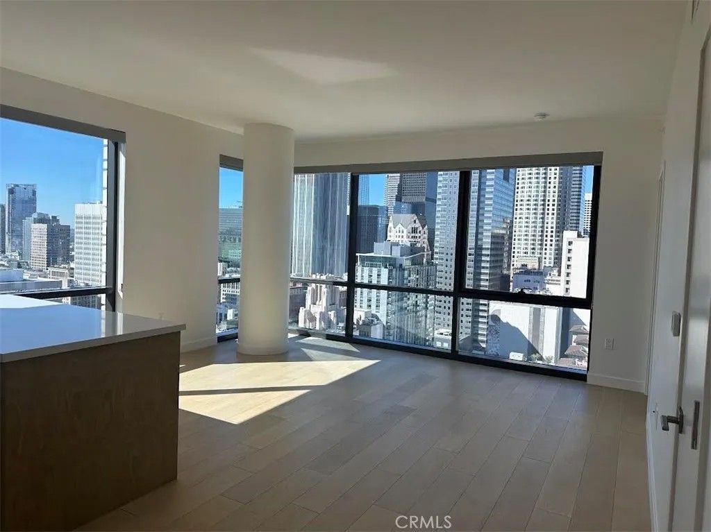 Photo of 400 S Broadway #2710, Los Angeles, CA 90013 (MLS # AR26025375)