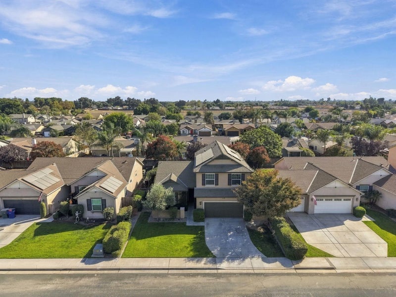 1119 W Muir Way