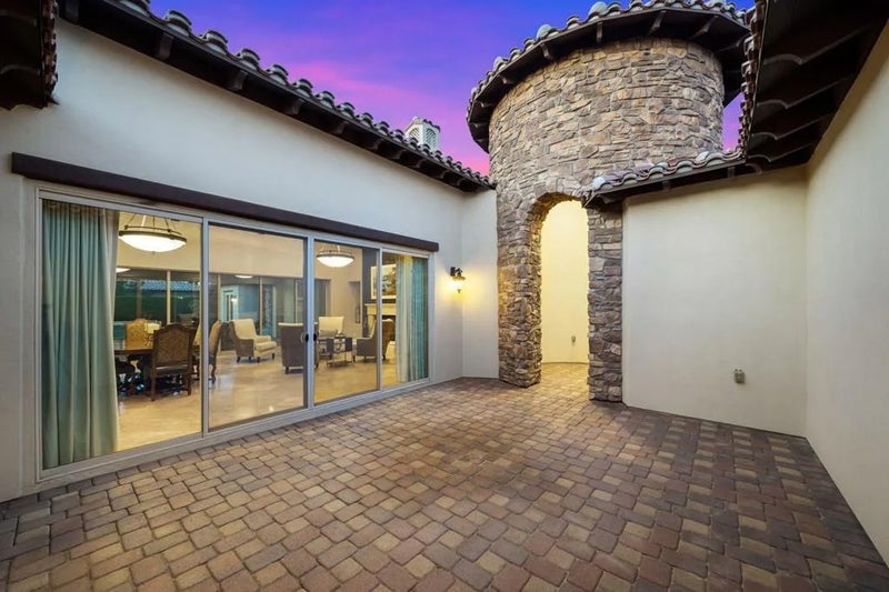 80864 Rockhurst Drive