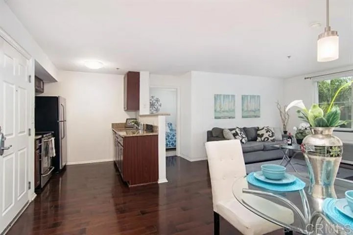 1970 Columbia Street 310