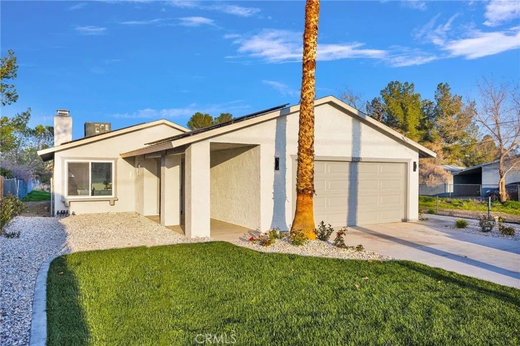 Photo of 12525 Ninth Ave, Victorville, CA 92395 (MLS # HD26017938)