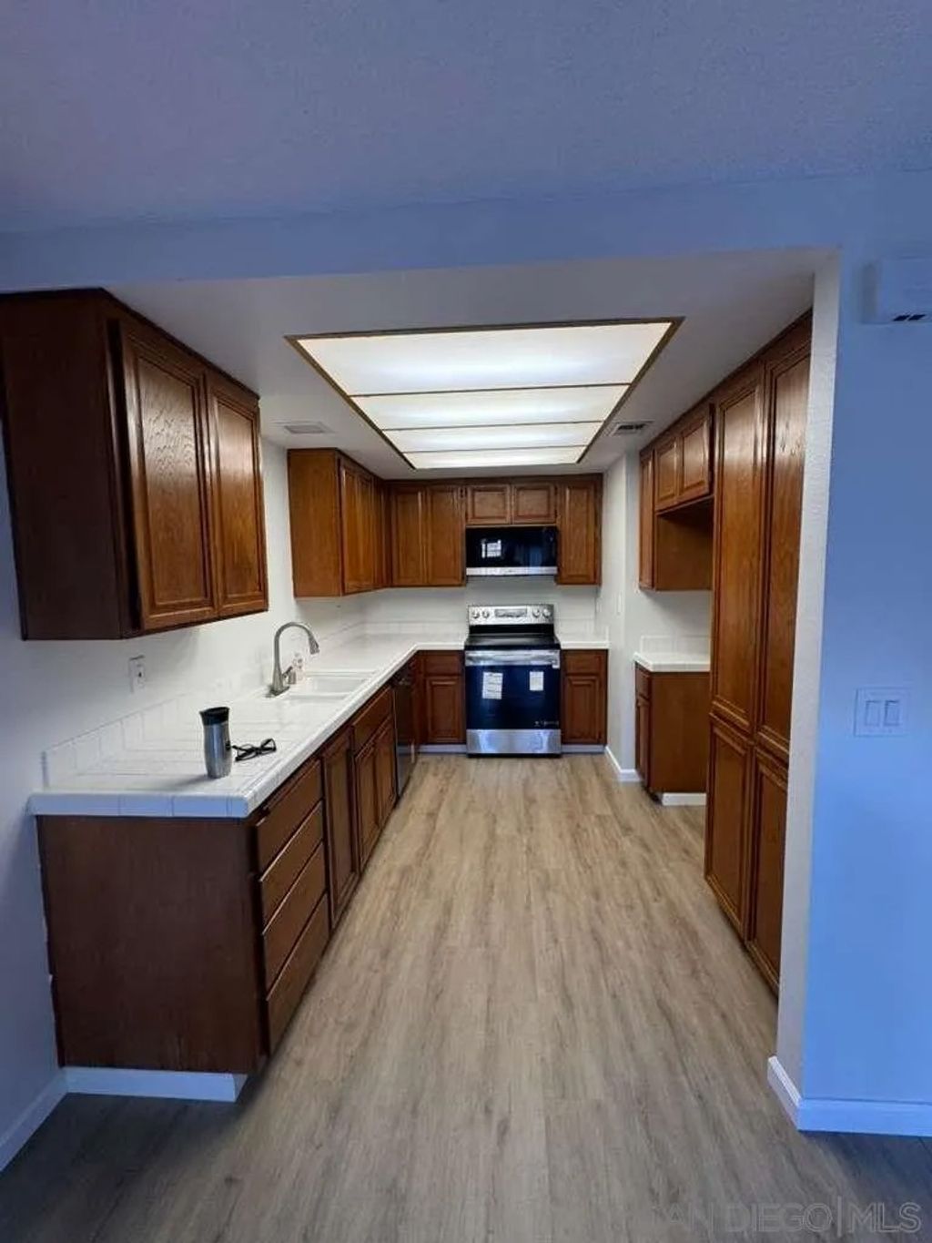 Photo of 1079 Las Rosas Ct, Chula Vista, CA 91910 (MLS # 250045792)