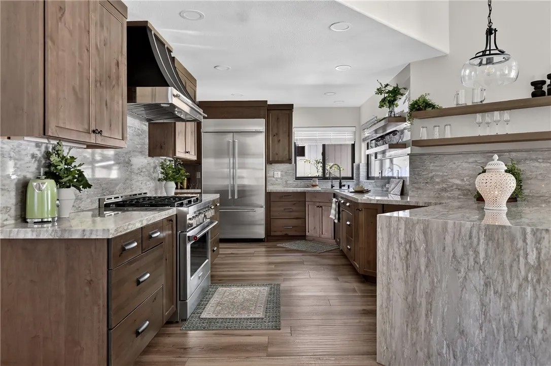 27514 W Shore