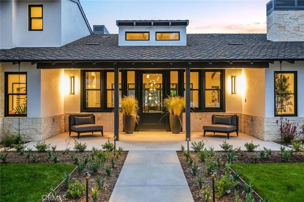 Photo of 427 Santa Ana Ave, Newport Beach, CA 92663 (MLS # LG26012106)