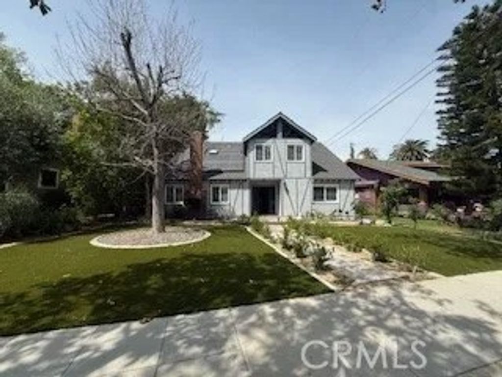 Photo of 1204 Palm Ave, Corona, CA 92879 (MLS # IG26044712)