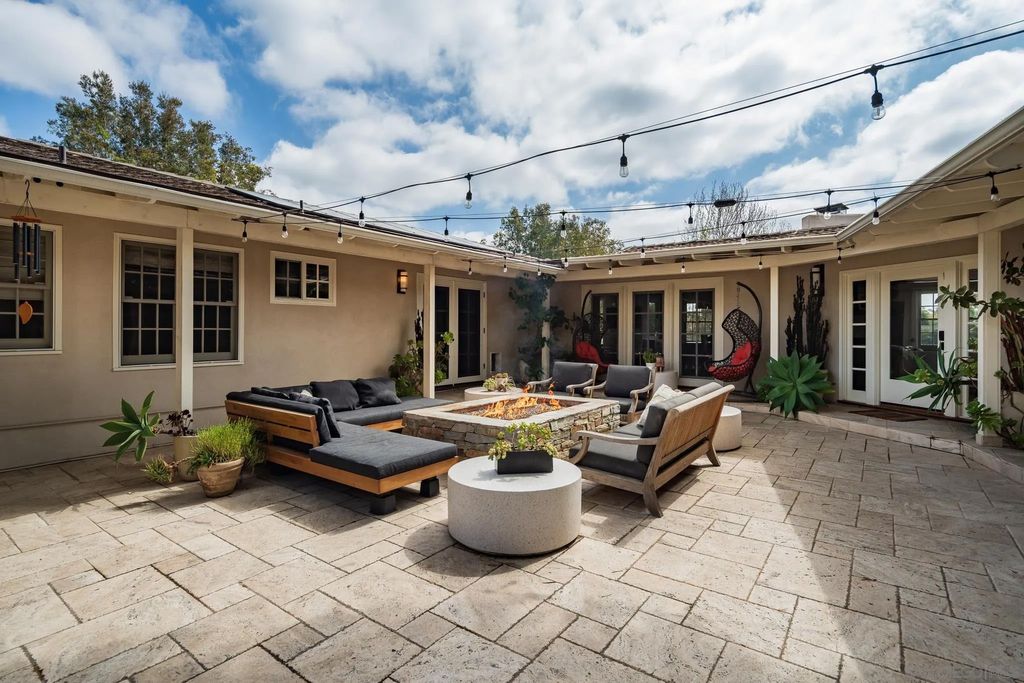 Photo of 5725 Loma Verde Dr, Rancho Santa Fe, CA 92067 (MLS # 260005196)