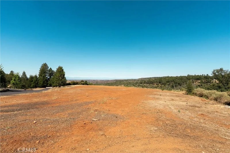 1495 Lofty View