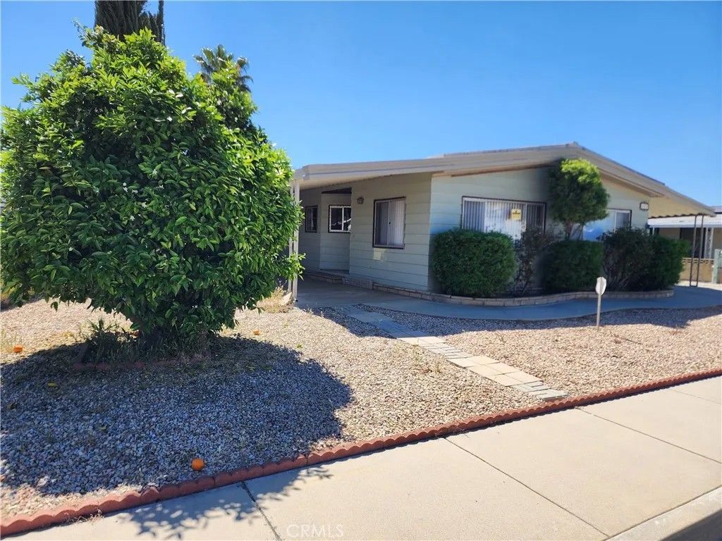 Photo of 540 Potrero Street, San Jacinto, CA 92582 (MLS # SW26061969)