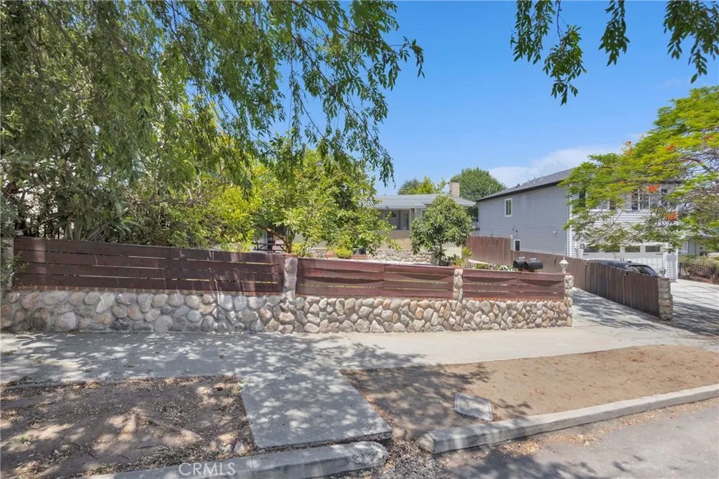 2415 Langdale