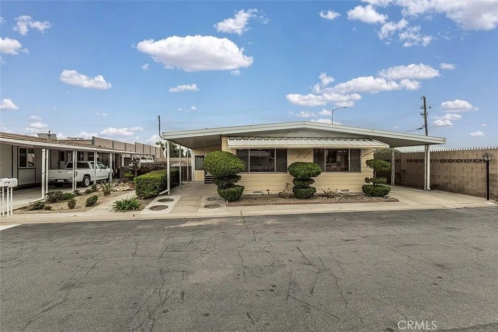 Photo of 1701 Dinuba Ave #1, Selma, CA 93662 (MLS # FR26015500)