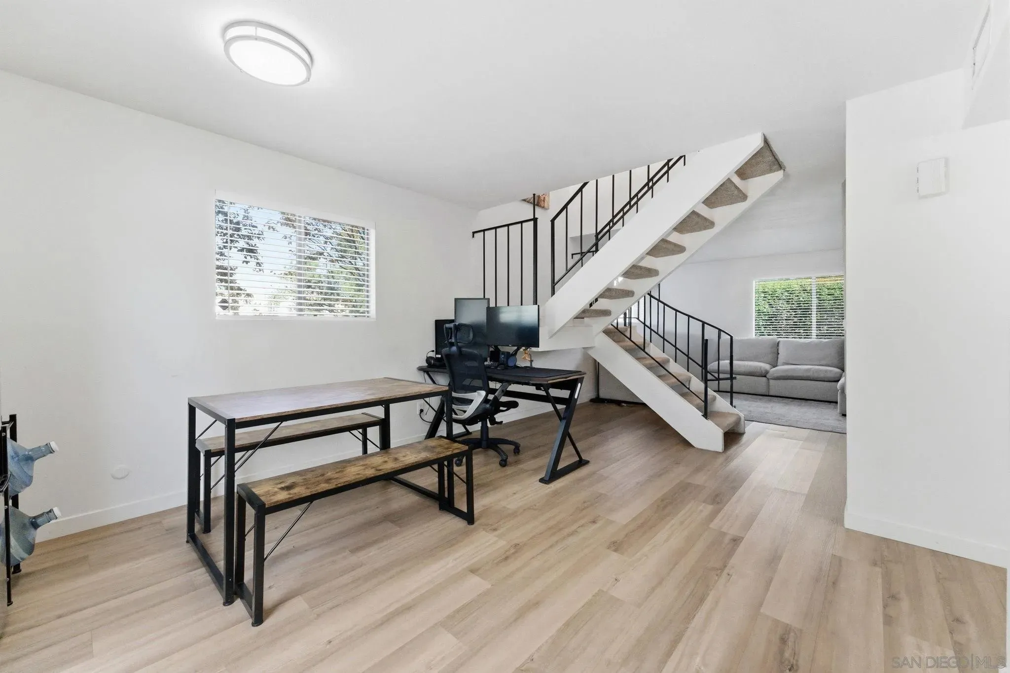 El Cajon, California 92021, United States, 3 Bedrooms Bedrooms, ,3 BathroomsBathrooms,Residential,Active,253667