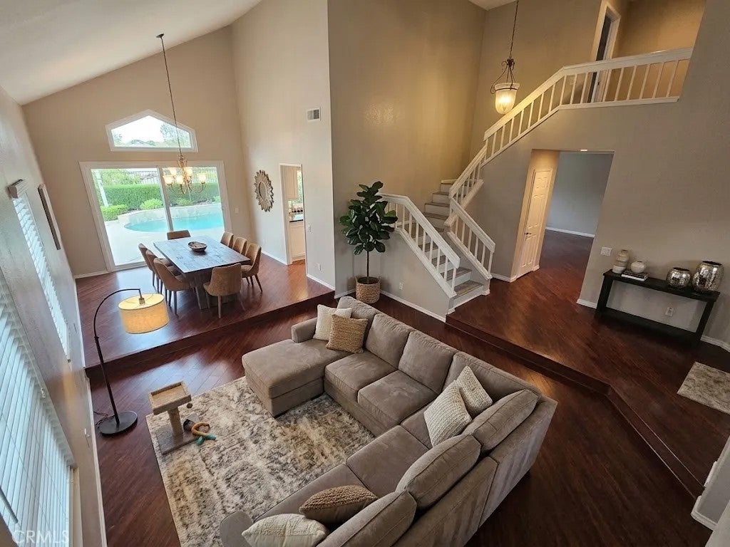 15781 Sleepy Oak